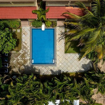 De Mandarin Beach Resort Suites & Villas, Candolim Buitenkant foto