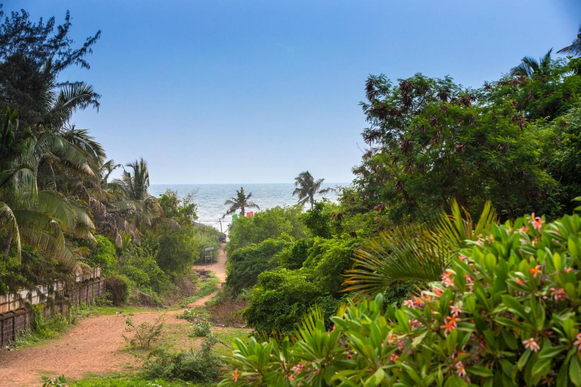 De Mandarin Beach Resort Suites & Villas, Candolim Buitenkant foto