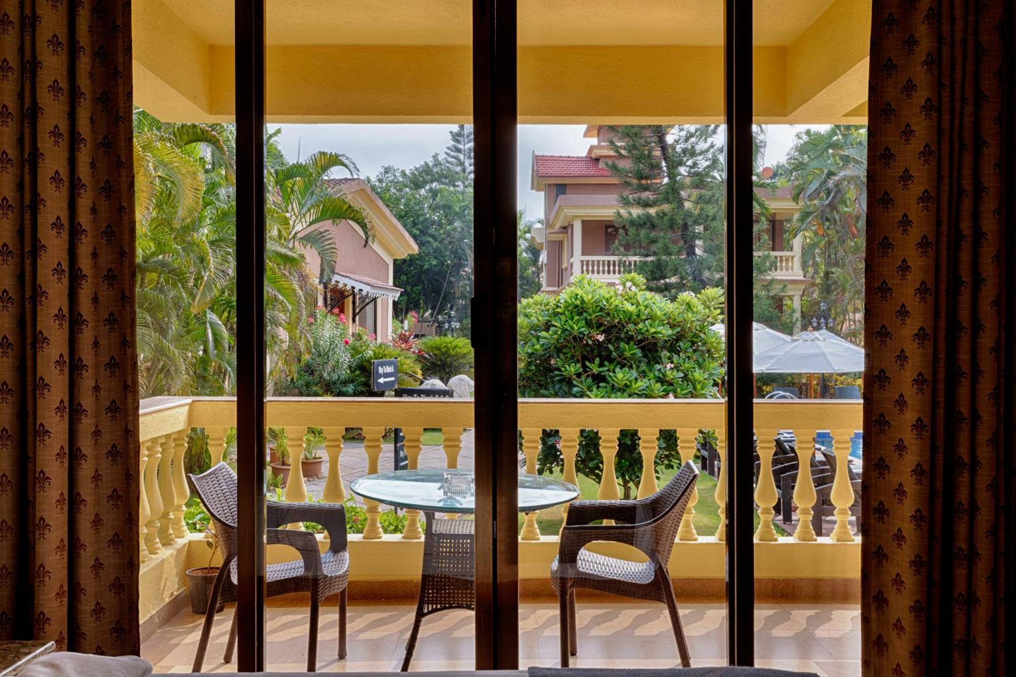 De Mandarin Beach Resort Suites & Villas, Candolim Buitenkant foto